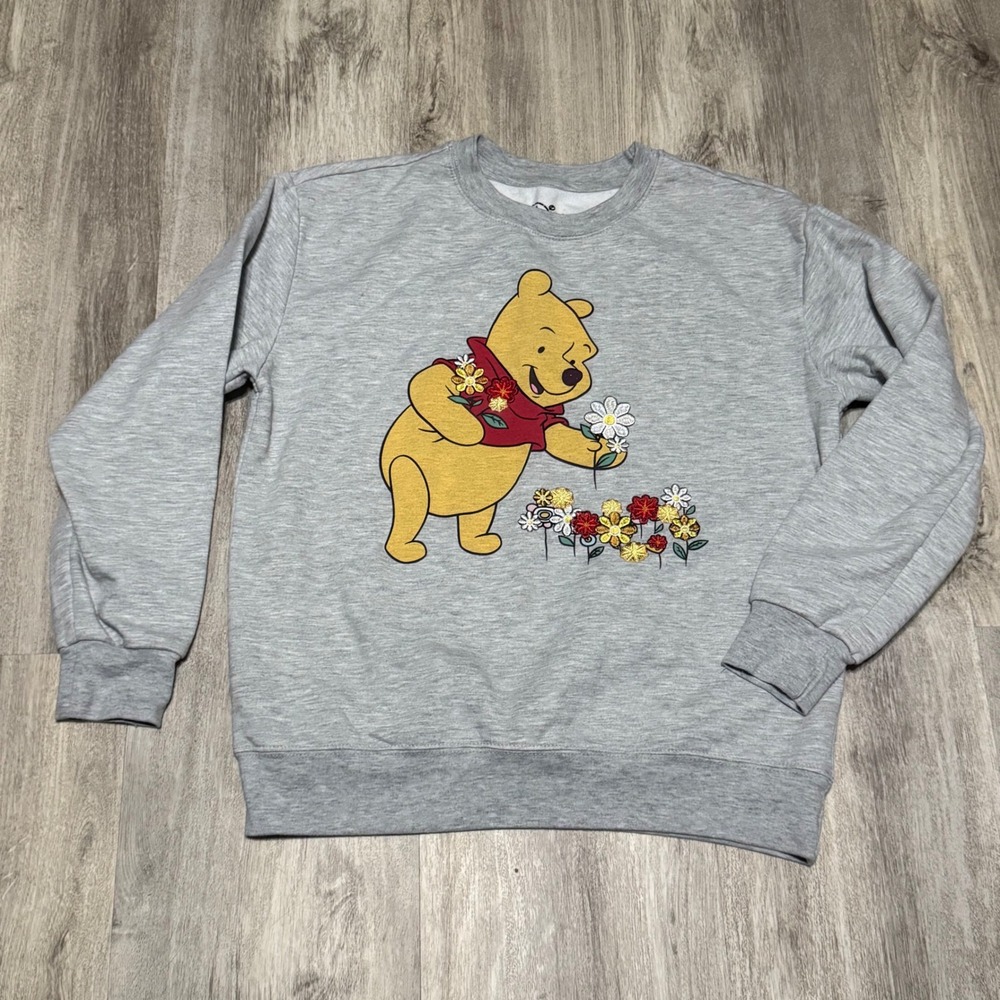 Disney Winnie the Pooh Heather Gray Crewneck Sweatshirt‎ Women's Medium